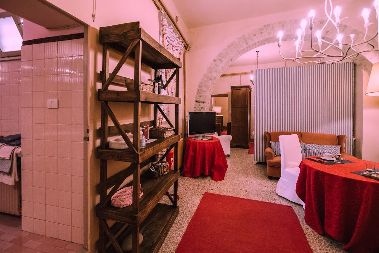 Palazzo Romani Adami Фермо Экстерьер фото